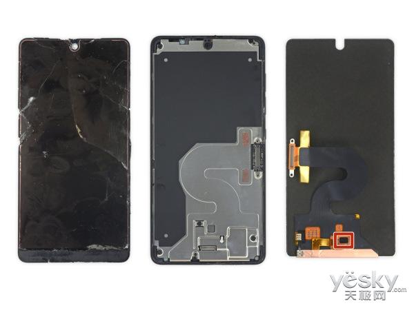 Essential Phone拆解:安卓之父出手不凡!