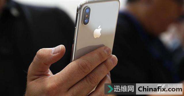 iPhone X的“面容ID”使安卓手机“绝望”,对手机行业却是件好事
