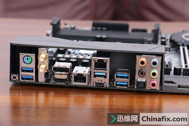 性能提升显著但发热不容小觑,i7-8700K/华擎Z370 Taichi装机小测