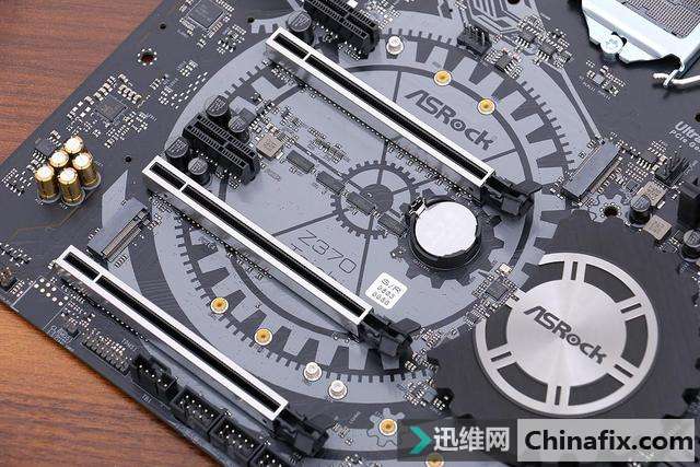 性能提升显著但发热不容小觑,i7-8700K/华擎Z370 Taichi装机小测