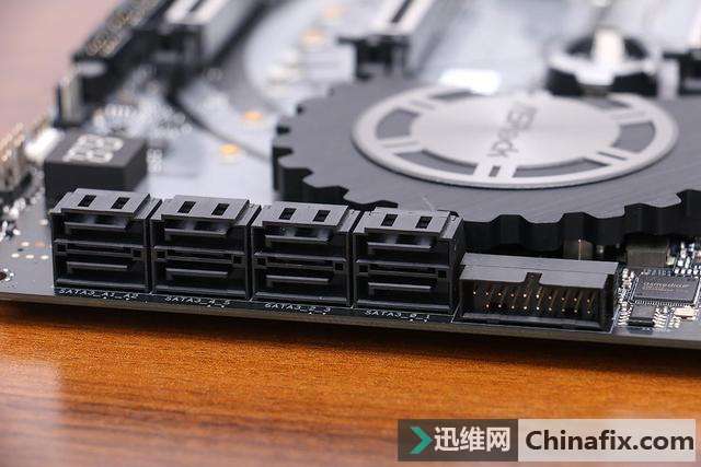 性能提升显著但发热不容小觑,i7-8700K/华擎Z370 Taichi装机小测