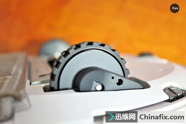 石头扫地机器人测评:又能扫地又能拖地,能解放我的双手吗?
