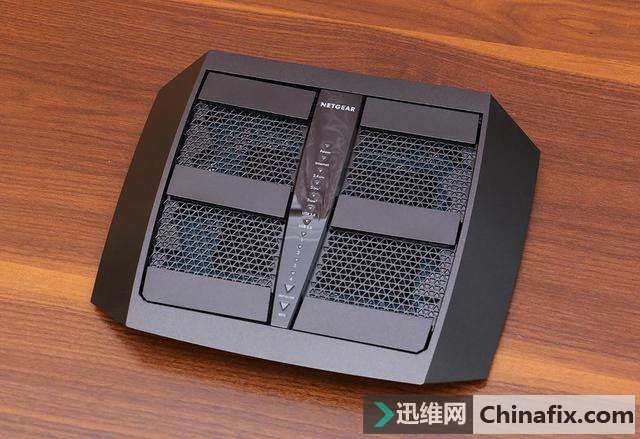 搞定200平米新房,网件 R8000P 三频千兆无线路由器开箱简测