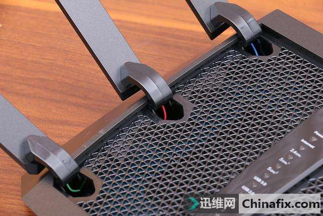 搞定200平米新房,网件 R8000P 三频千兆无线路由器开箱简测