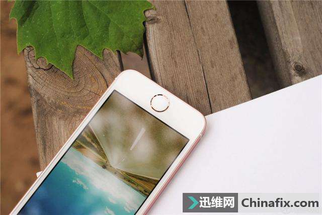 QQ比微信功能多,但为什么却在慢慢淡出视线?你觉得哪个比较好?