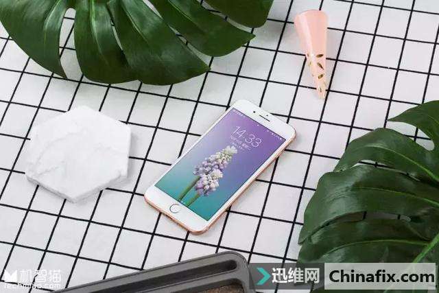 iPhone 8ġGoldʲô