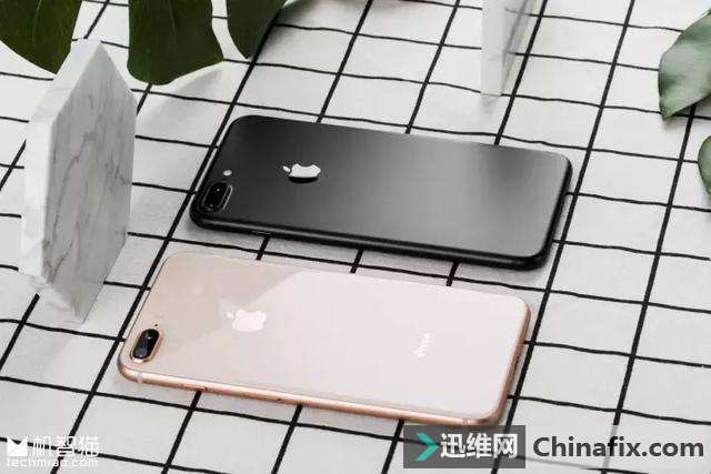 iPhone 8ġGoldʲô