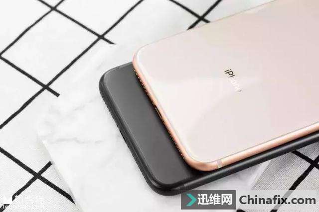iPhone 8ġGoldʲô