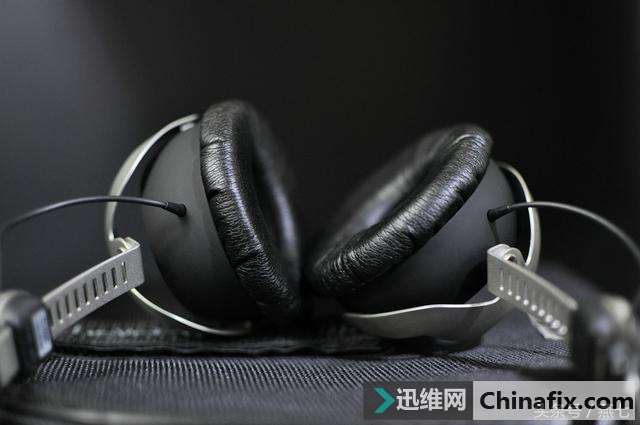 拜亚动力DT1350测评,白牙也曾狂野过
