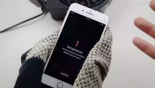 iPhone 8 的电池膨胀跟温度有关吗?实验告诉你答案~