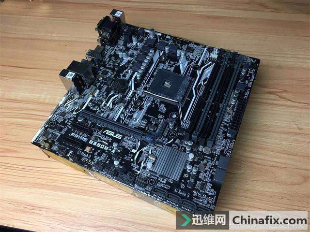 如何组装Ryzen 1300X+560D流畅“吃鸡”?