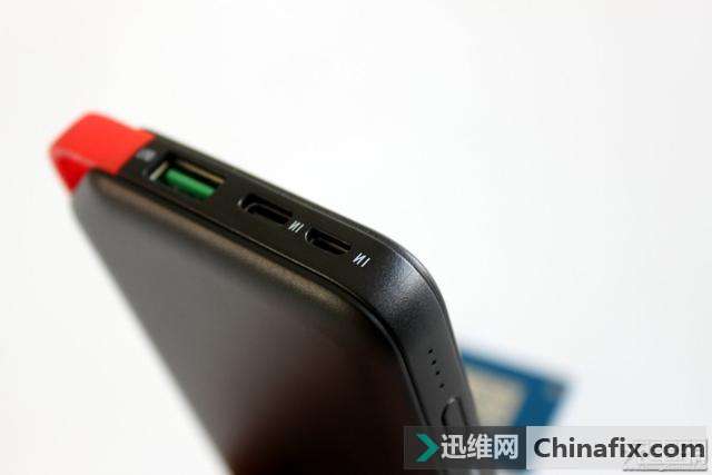 音印Tqka七合一10000mAh移动电源测评