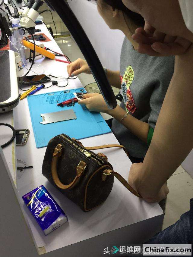 iPhone手机打电话死机,如何免拆处理器 修复-迅