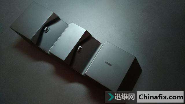 如果你经常忘记给PS4手柄充电,那运用这个方式就不会了