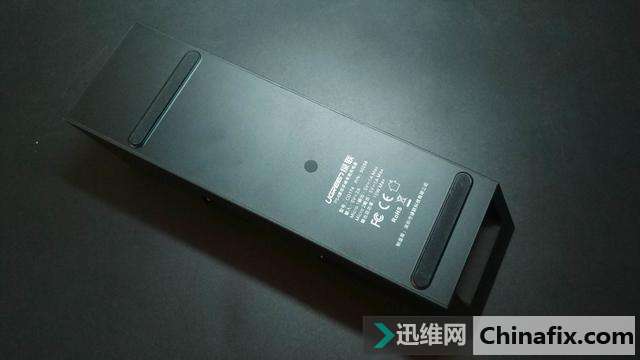 如果你经常忘记给PS4手柄充电,那运用这个方式就不会了