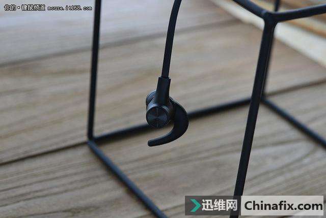 手游开黑专用 雷柏VM300蓝牙游戏耳机测评