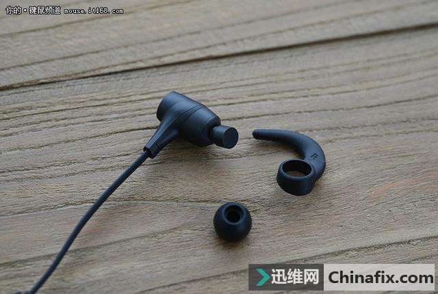 手游开黑专用 雷柏VM300蓝牙游戏耳机测评