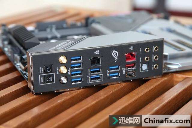 酷睿i9顶级座驾!ROG RAMPAGE VI EXTREME主板测评