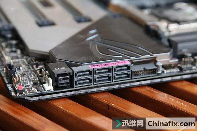 酷睿i9顶级座驾!ROG RAMPAGE VI EXTREME主板测评