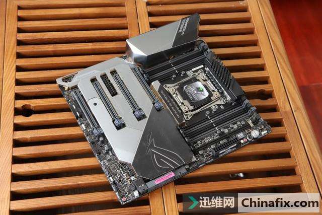 酷睿i9顶级座驾!ROG RAMPAGE VI EXTREME主板测评