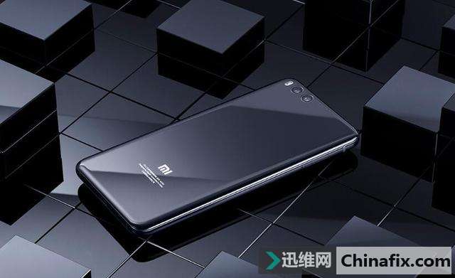 OPPO R11很伤?这款同样硬件规格的手机比它还便宜700!