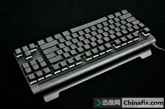 最美87键,全金属底座加持,樱桃8.0机械键盘侧刻黑轴详细测评