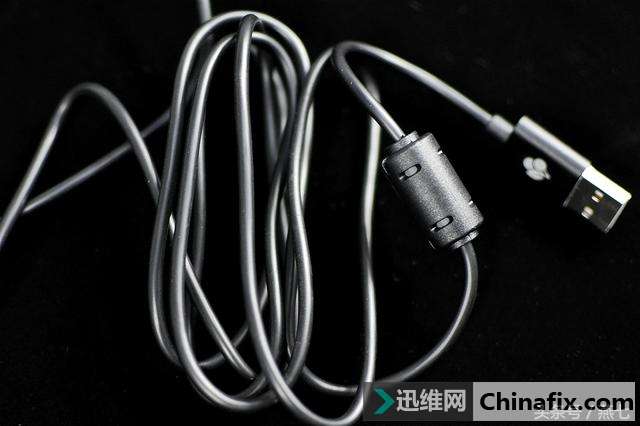 最美87键,全金属底座加持,樱桃8.0机械键盘侧刻黑轴详细测评