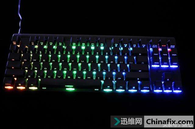 最美87键,全金属底座加持,樱桃8.0机械键盘侧刻黑轴详细测评
