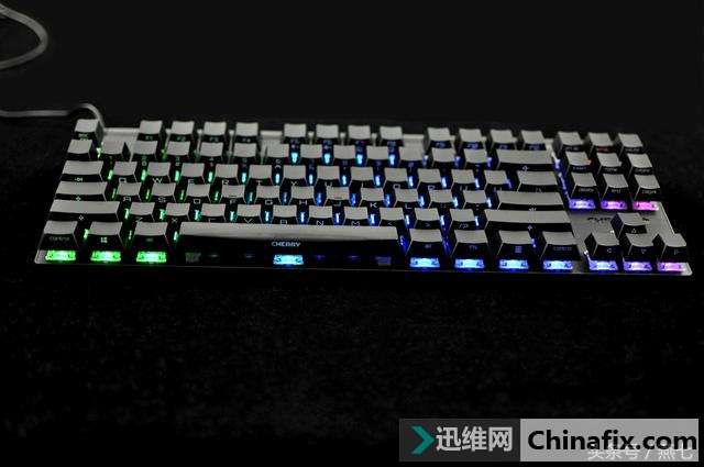 最美87键,全金属底座加持,樱桃8.0机械键盘侧刻黑轴详细测评