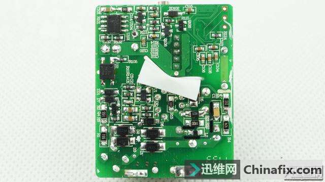 SIMPTUNE 30W USB PD智能快充技术适配器拆解