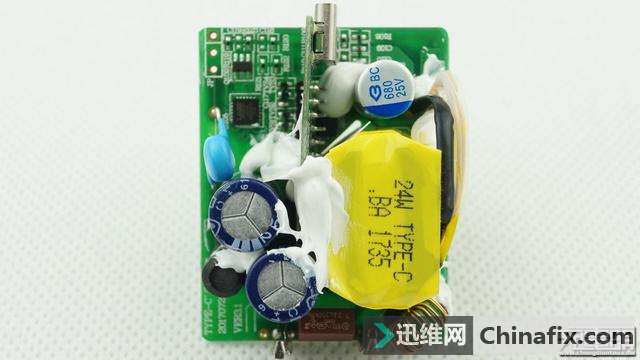 SIMPTUNE 30W USB PD智能快充技术适配器拆解