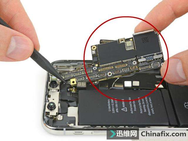 别笑国产手机问题多,为赶产能,iPhoneX暗病依旧不少!