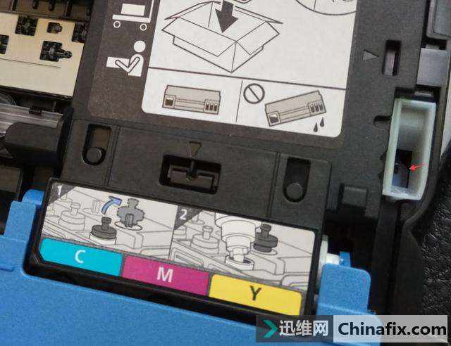 新买的佳能g1800打印机不工作电源灯闪烁,塞一点纸就搞定!
