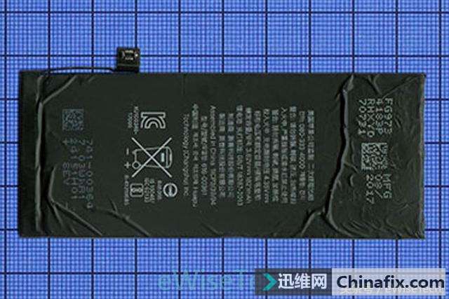 iPhone8拆解,内部布局变化不大