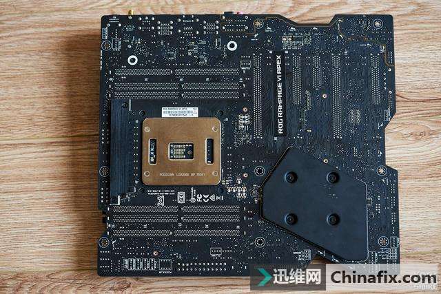 Asus 华硕 Rampage VI Apex R6A 主板测评