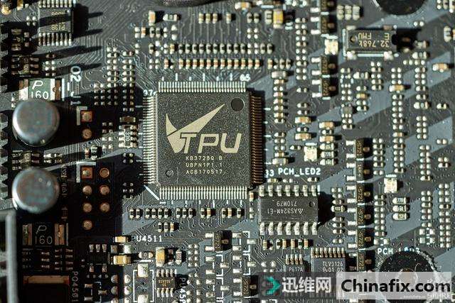 Asus 华硕 Rampage VI Apex R6A 主板测评
