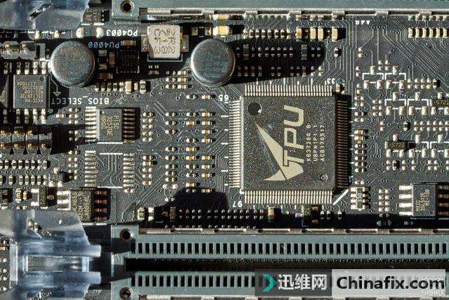Asus 华硕 Rampage VI Apex R6A 主板测评