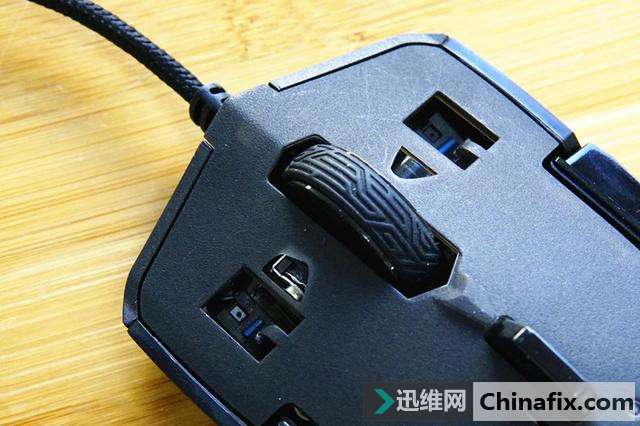 可更换上盖规划 ROG STRIX Evolve鼠标测评