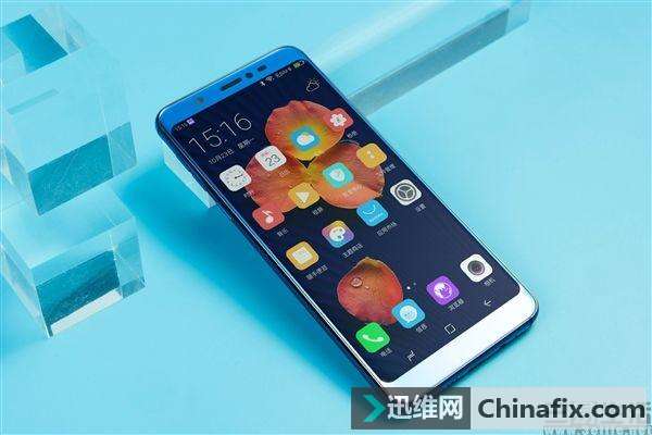 全面or折叠,手机屏幕幕幕的未来谁主沉浮