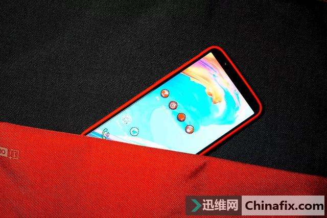 一加5T测评:机器算是好机器 但没有啥突破!-迅