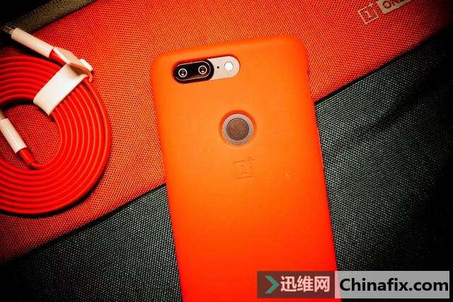 一加5T测评:机器算是好机器 但没有啥突破!-迅