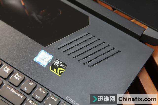 超轻薄GTX 1080游戏本 Acer 掠夺者Triton700测评