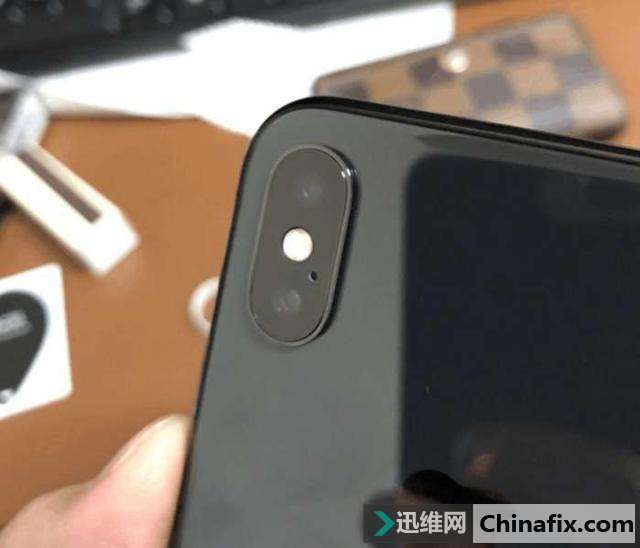 iphonex手机摄像头进灰问题曝光可能涉及所有手机