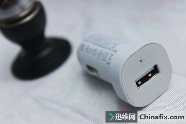 iPhone带上它,真正体验到什么叫无线充电