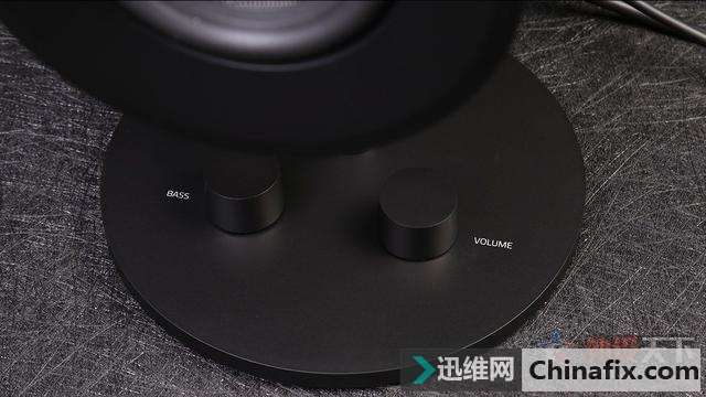 雷蛇天狼星幻彩版音箱测评:吃鸡效果极佳