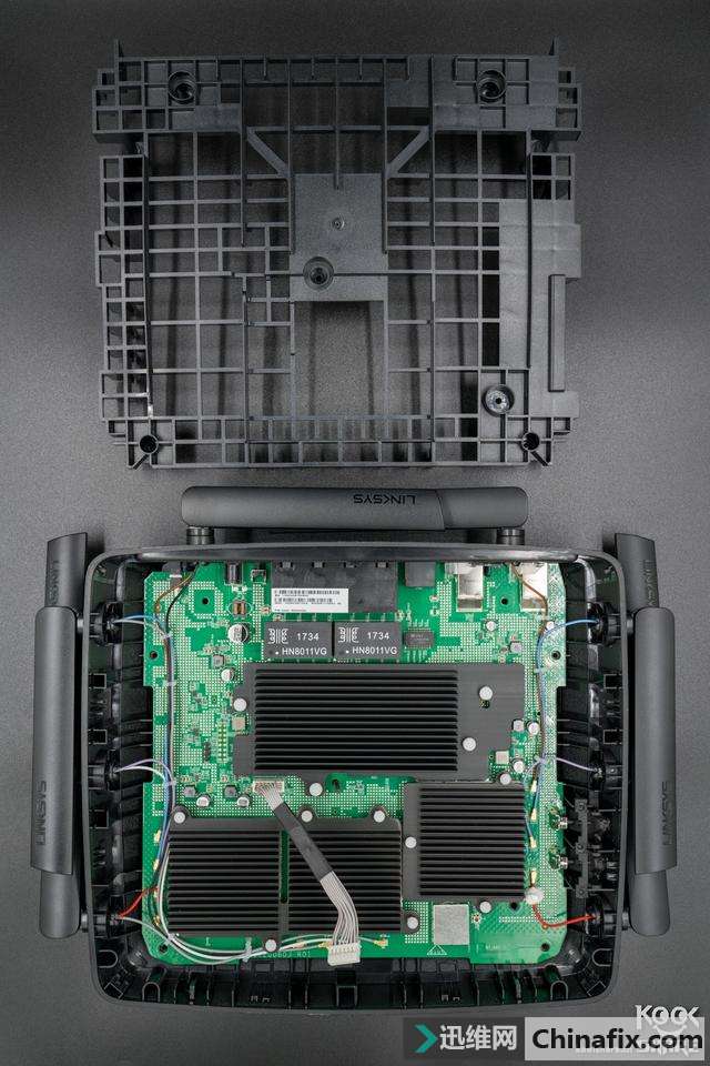 Linksys EA9500S无线路由器拆解