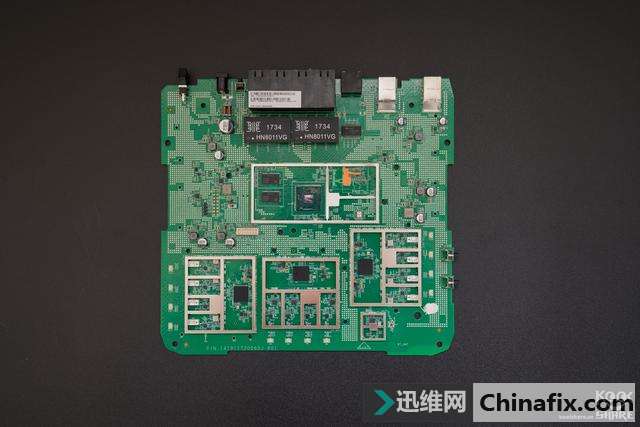 Linksys EA9500S无线路由器拆解