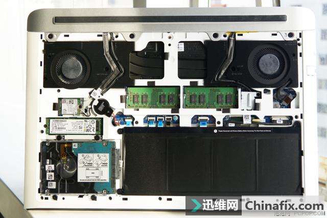 颜值超高 性能强大 细节全面提升!戴尔G7游戏本测评