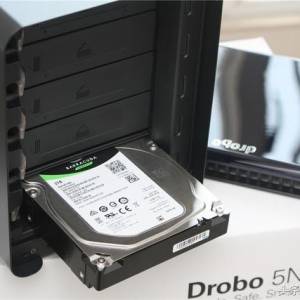 Drobo索