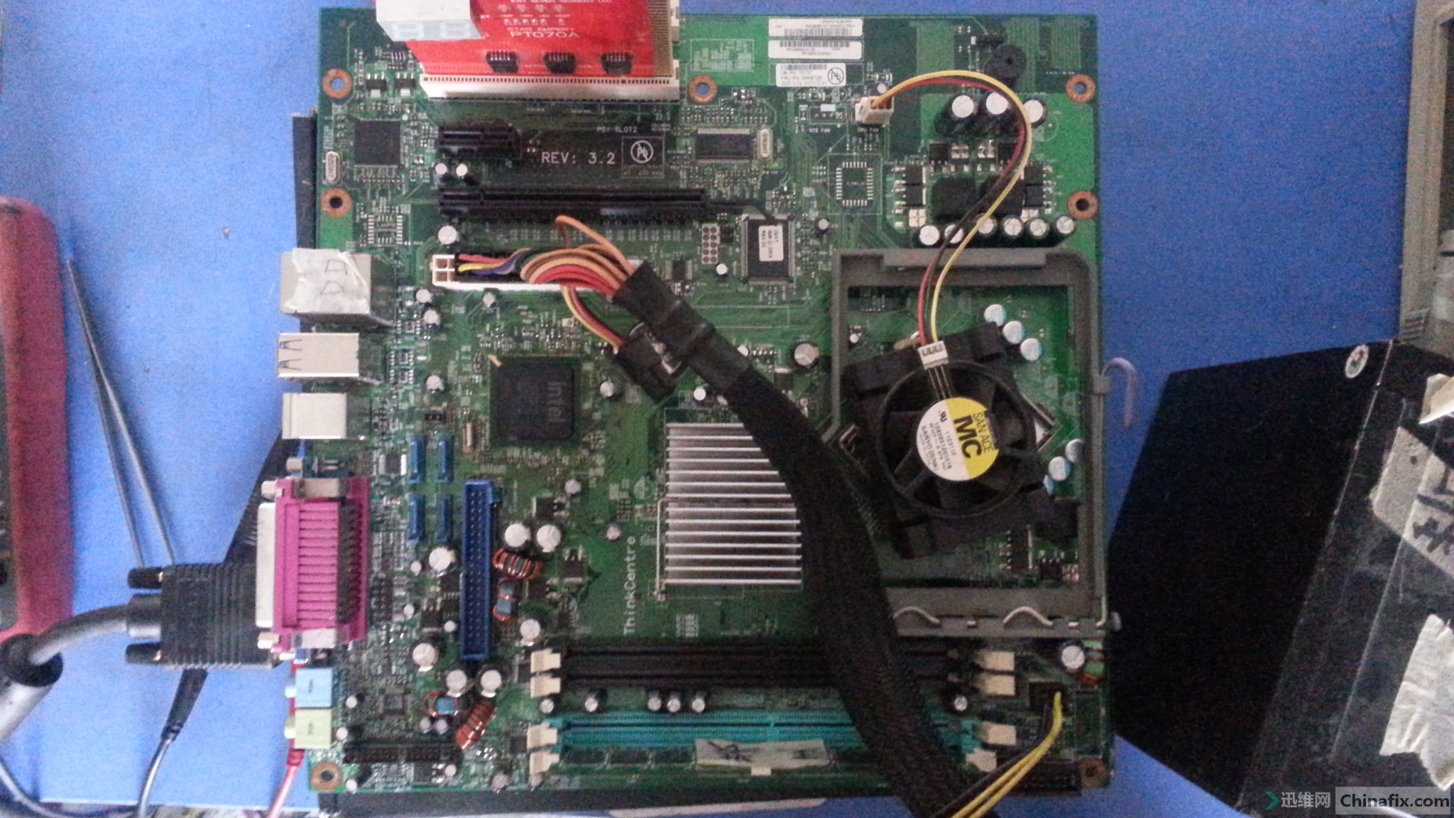 分享一下联想thinkcentre台式机主板开机针的位置